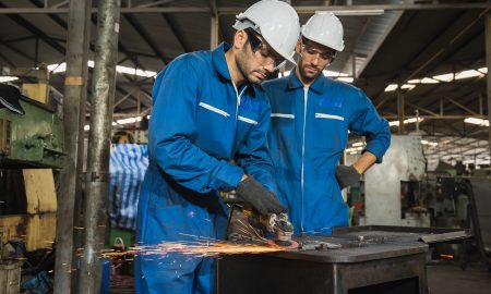 Слесарь — монтёр на производстве навесного оборудования для сельхозтехники в Польше