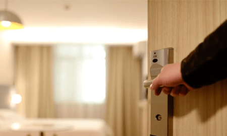 Горничная в отеле в Польше